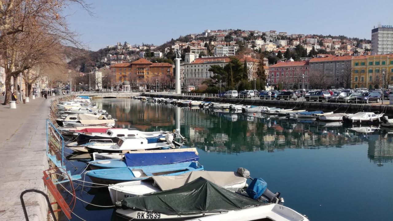 Sea And Mountain Apartment Rijeka Exterior foto